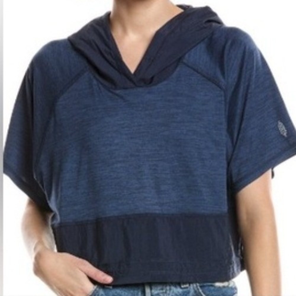 FP Movement Free People Navy Blue On the Move Cropped Hoodie Medium